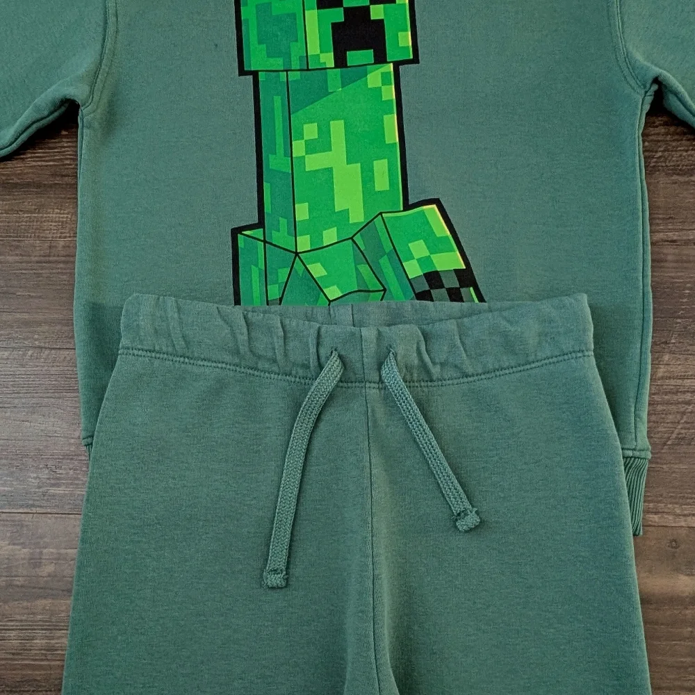 H&M Minecraft 2-Piece Set